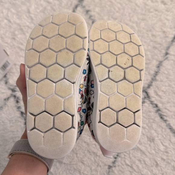 Adidas x Hello Kitty - Superstar 360 - size 9.5k toddler - Picture 6 of 9
